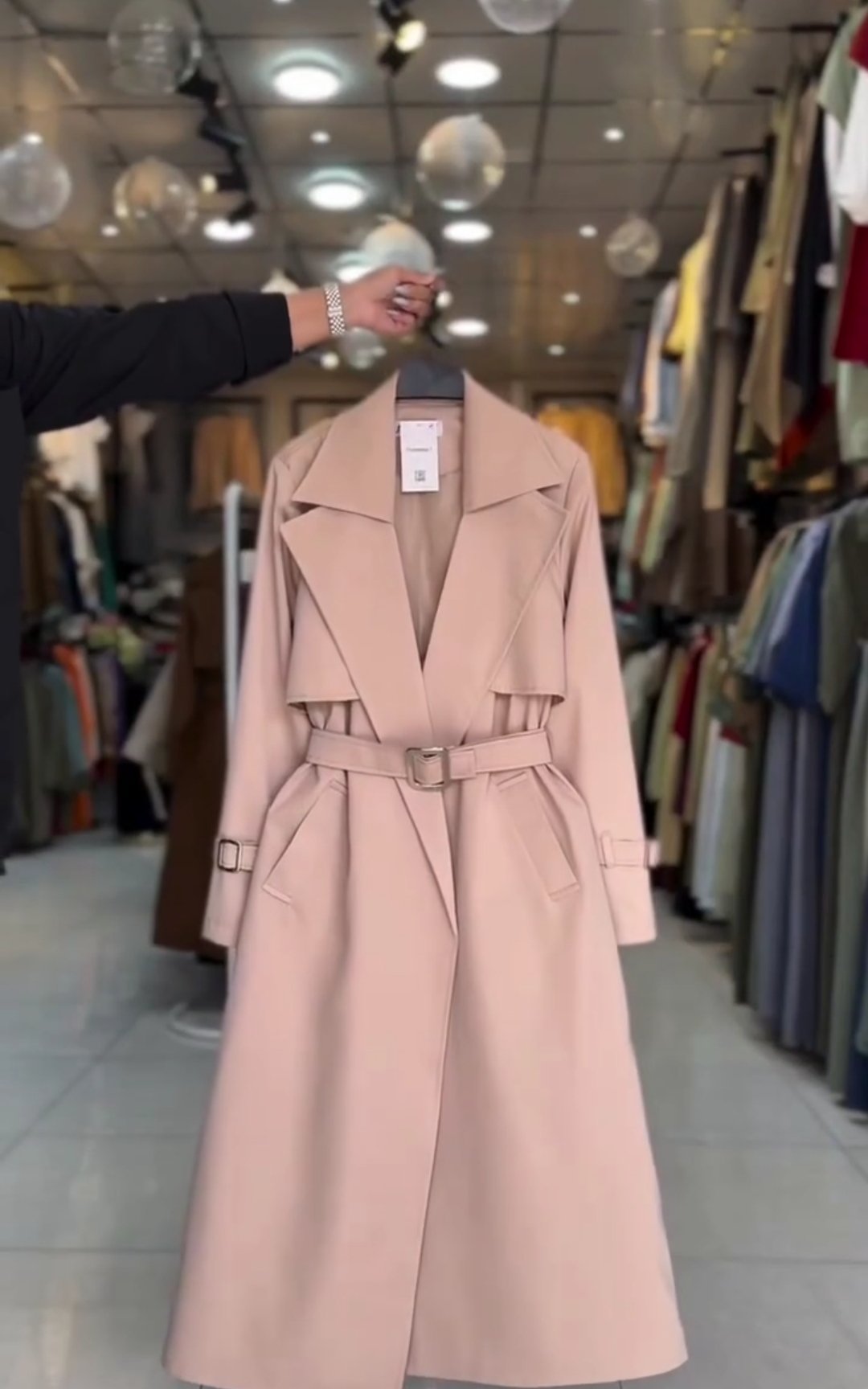 بارانی زنانه لاکچری مهناز | بارانی سانتانا ضد آب با طراحی مزونی