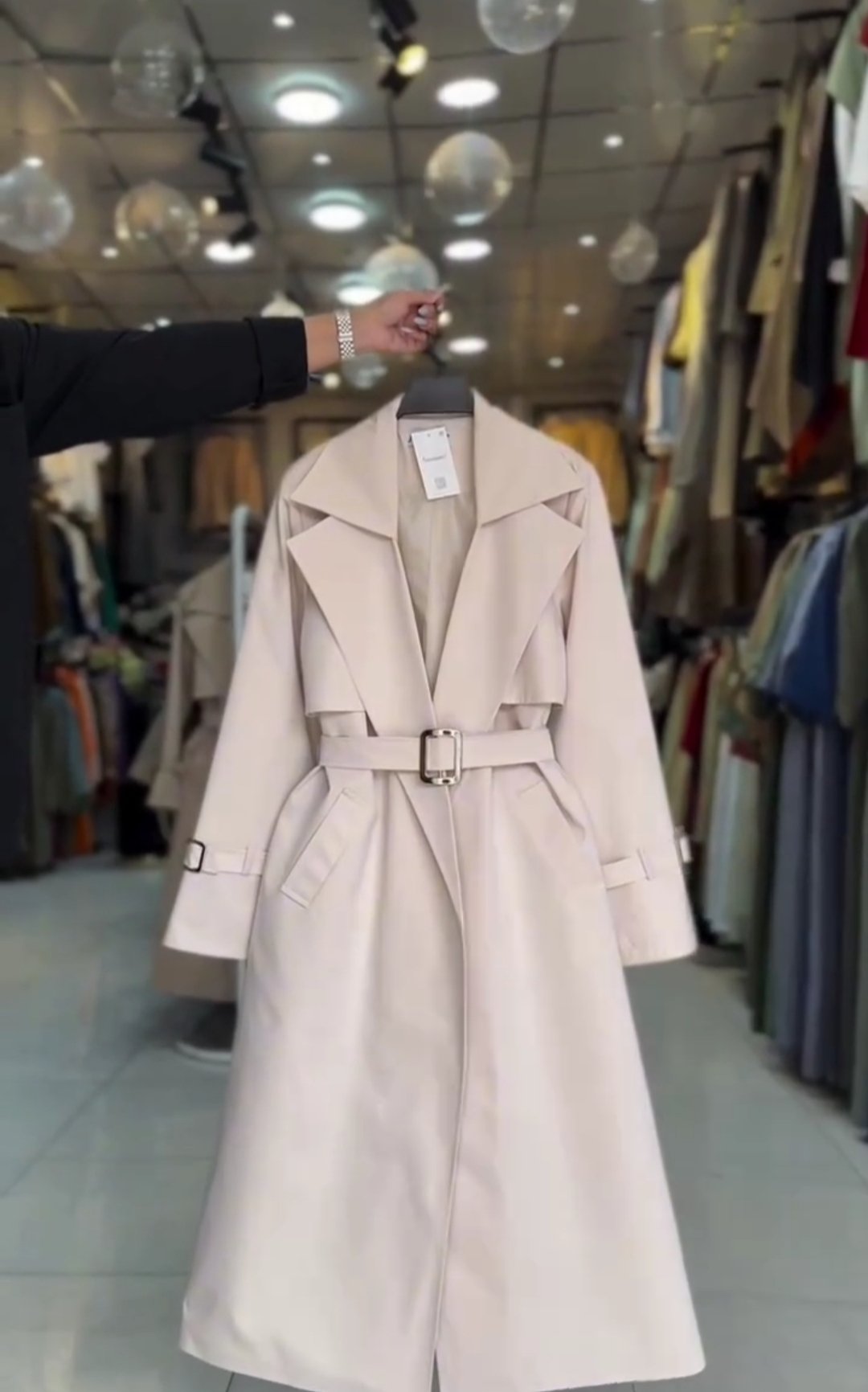 بارانی زنانه لاکچری مهناز | بارانی سانتانا ضد آب با طراحی مزونی