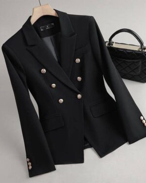 کت و شلوار زنانه مجلسی نیکا | درخشش در استایل‌های خاص